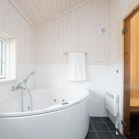 Spacious Near Appartement